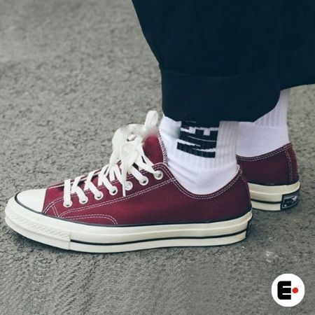 Converse rojos clearance vino